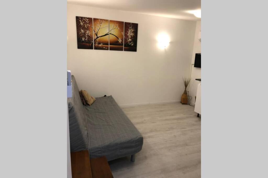 Studio Cosy Avec Possibilite Piscine En Supplement Tulon Zewnętrze zdjęcie
